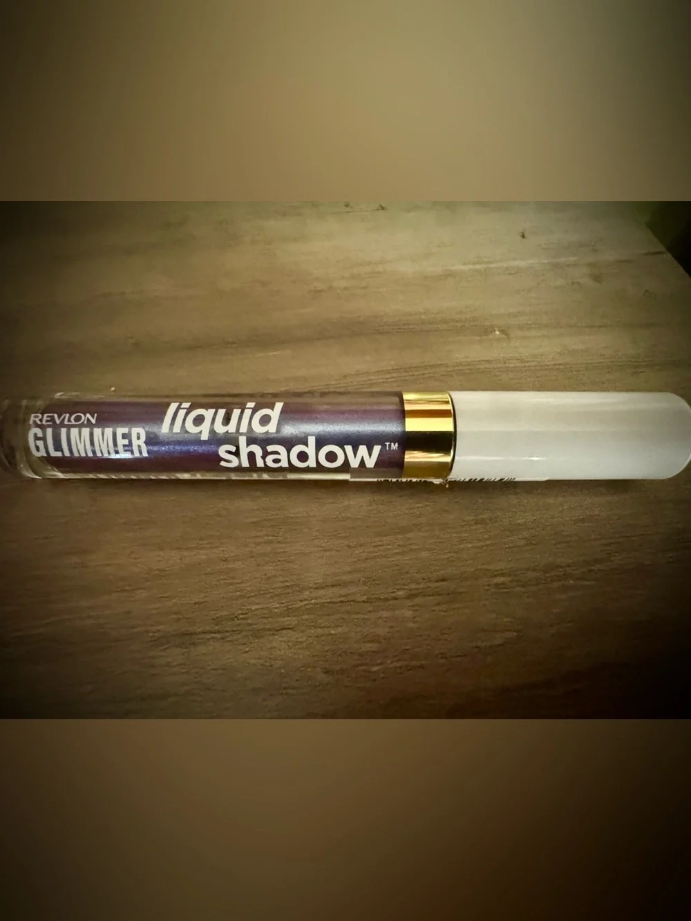 NWT Revlon Glimmer Liquid Shadow Metallic Purple Liquid Eyeshadow